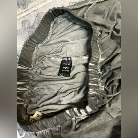 POL Charcoal Gray Elastic Shorts with Lace Trim and Tassel Detail - Picture 8 of 9